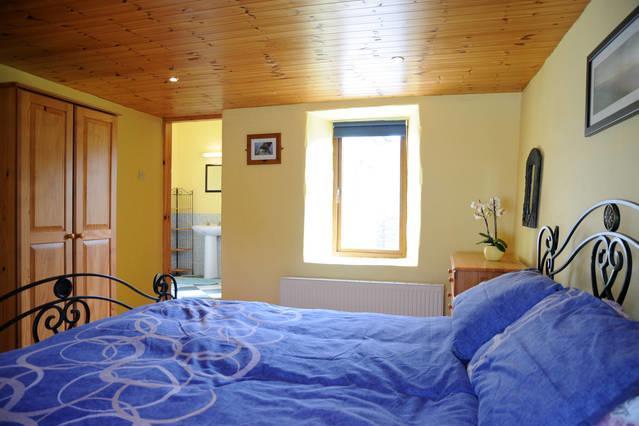 Griffins Holiday Cottage Дингъл Екстериор снимка